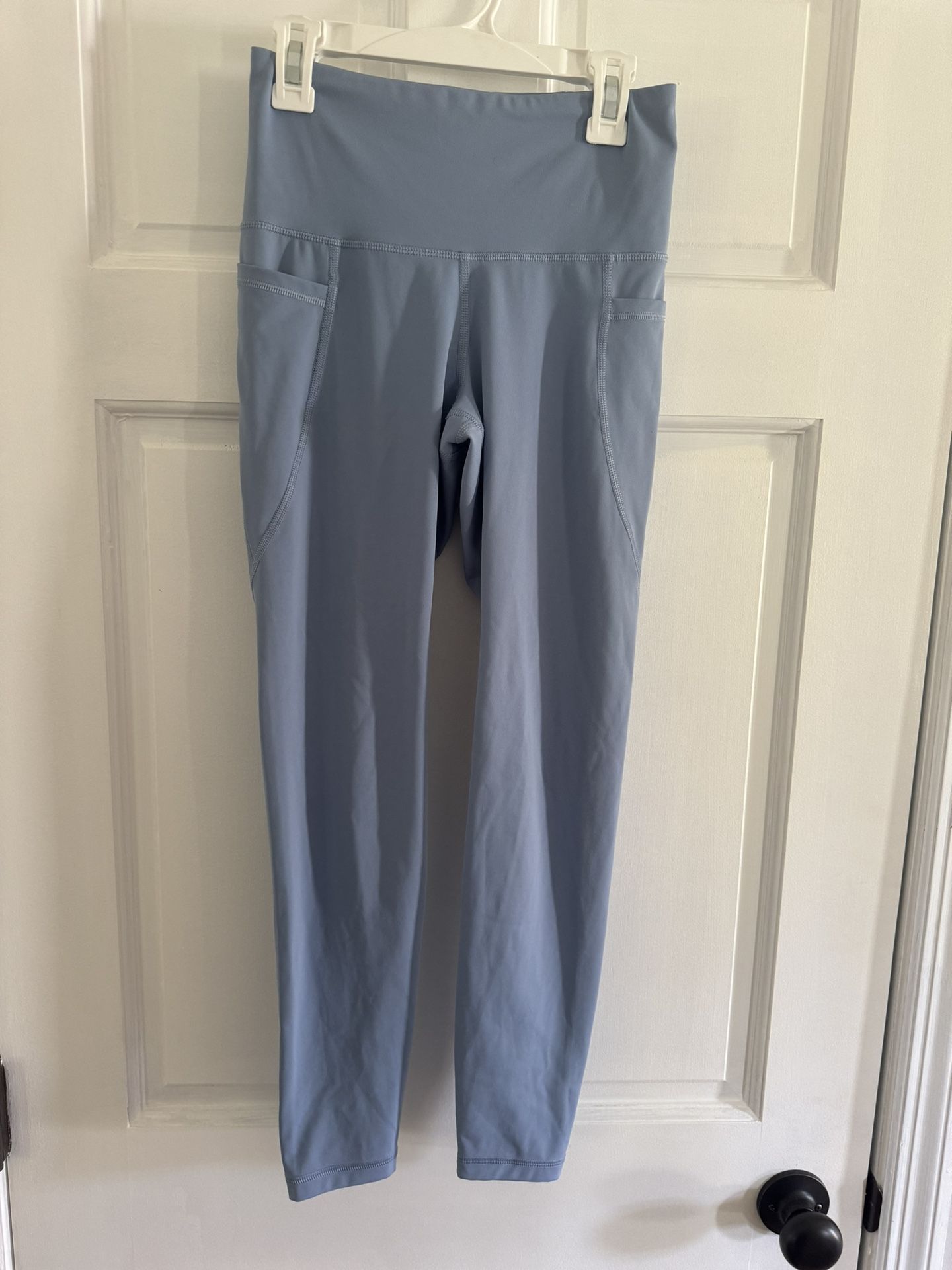 Old Navy Elevate Leggings - size Small