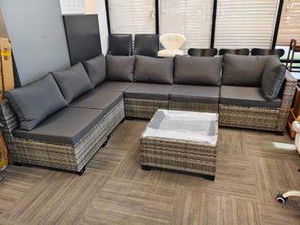 7-Piece Gray Wicker Outdoor Sofa Sectional Set Patio Conversation Set with Gray Cushions, Table