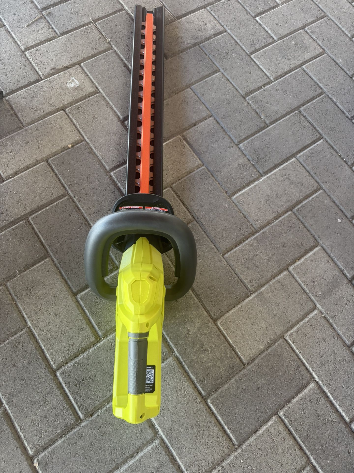 18v one+ ryobi cordless hedge trimmer 18v
