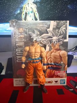 Shf ultra instinct goku