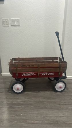 RADIO FLYER WAGON