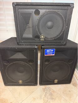 Yamaha 15” speakers and 12” Monitor.