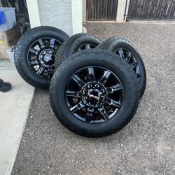 GMC OEM WHEELS AND Tires 