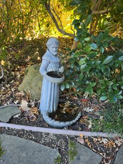 St. Francis Garden Statue with Bird Bath