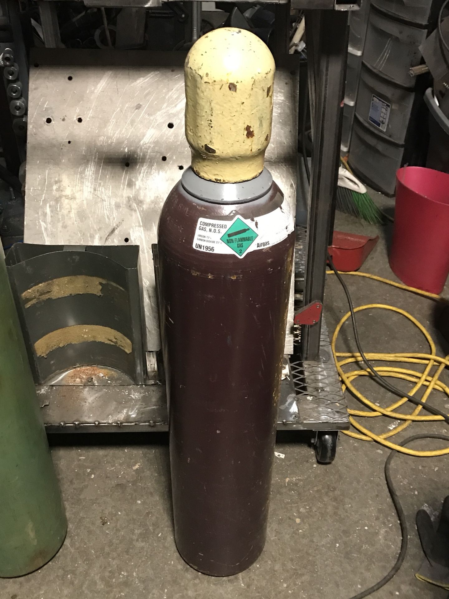 80CF Argon 75/25 welding mix (#3 tank)