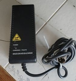 UPG 24V 2.0A Scooter/Wheelchair Battery Charger with 3-Pin XLR Connector 24BC2000T-4 / 71696 / S31055