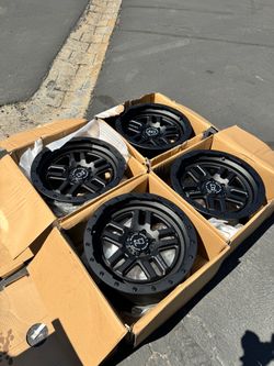 Brand New 20” Ford F150 Raptor Expedition Black Rhino Off-road Wheels 20x9.5 +12 Offset