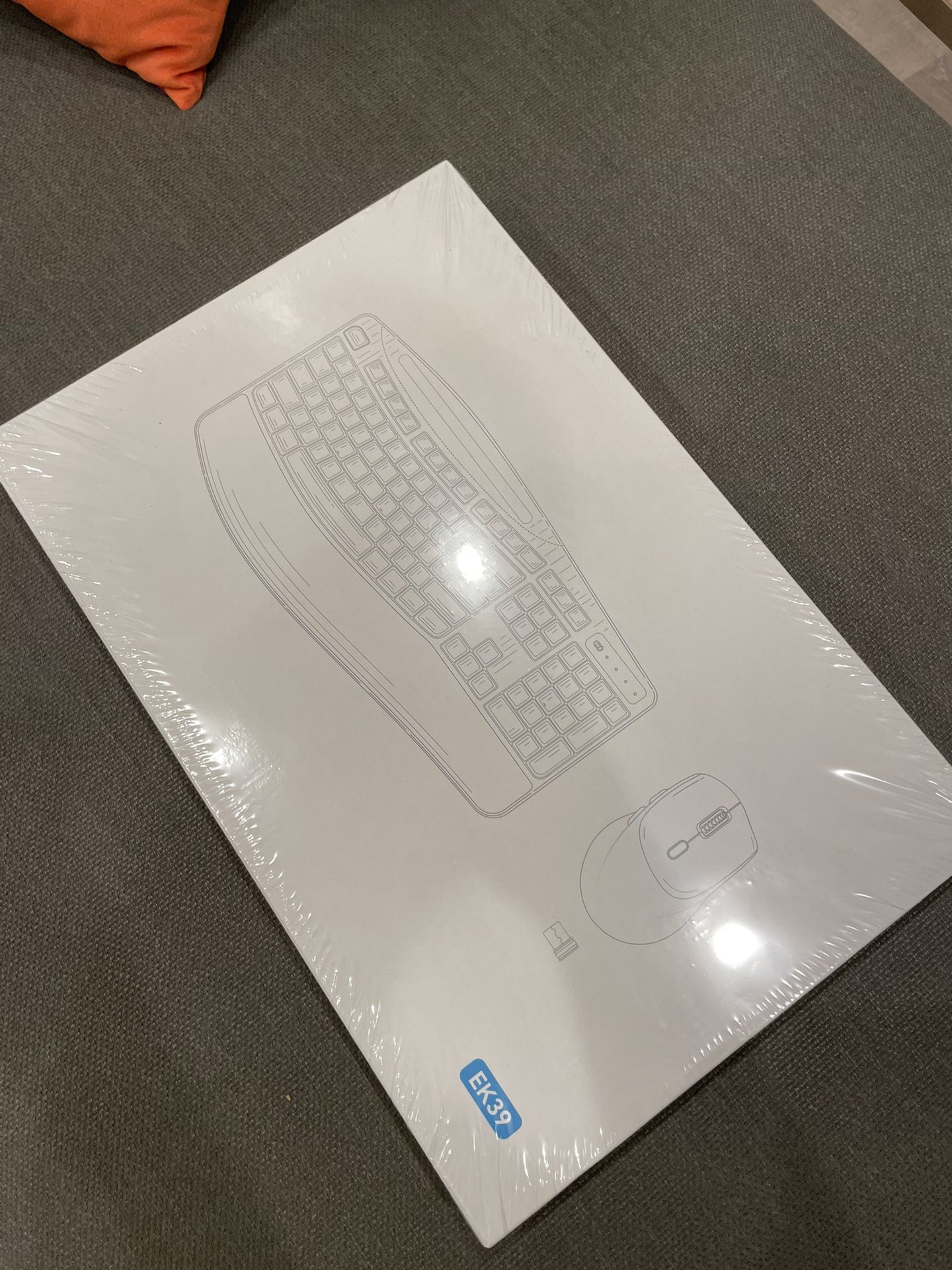 Brand New Wireless Keyboard and Mouse Combo