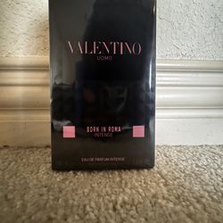 Valentino cologne negotiaable