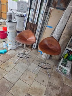 2 chairs