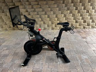 2020 Peloton Bike 2nd Gen Very Good Condition 51-200 Rides - Solana Beach, CA