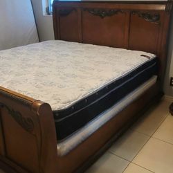 NEW QUEEN PILLOW TOP MATTRESS AND BOX SPRING - 2PC
