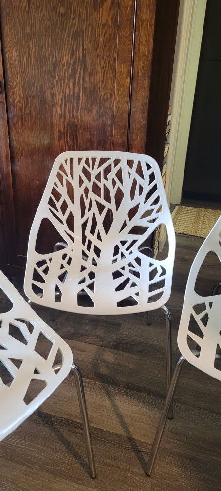 Hard Plastic White Modern Chairs