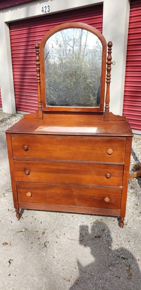 Vintage Wood Dresser with Mirror- Maple finish