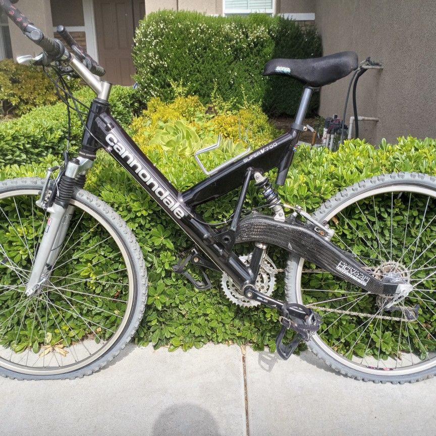 Cannondale SUPER V 700 Full Suspension Mountain Bike for