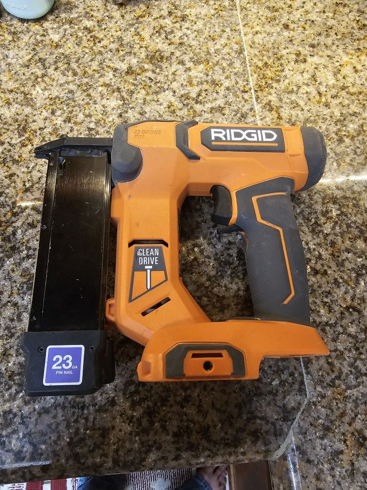 RIDGID 18v 23 Gauge Micro Pin Nailer