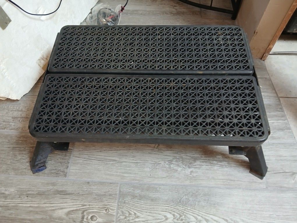Stromberg/Carlson RV step Model PA-150