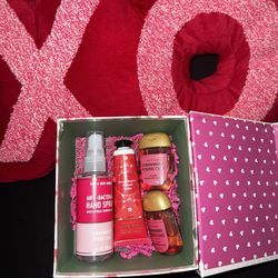Valentine’s Day Gift Sets 💝 