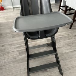4 Moms Connect High Chair, Black & Gray.  