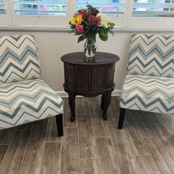 Accent Chairs and Table