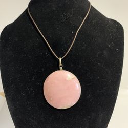 Stone With Silver Metal Pendant Necklace 