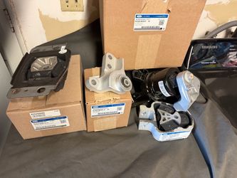 19-24 Ford Edge New Engine/ Transmission Mounts
