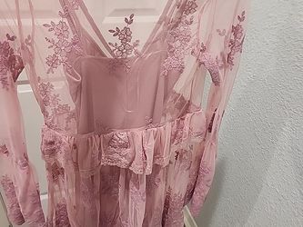Brand New Pink Lace Mini Dress – XS 🌸