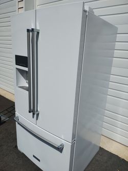 36 inch wide French door refrigerator good working