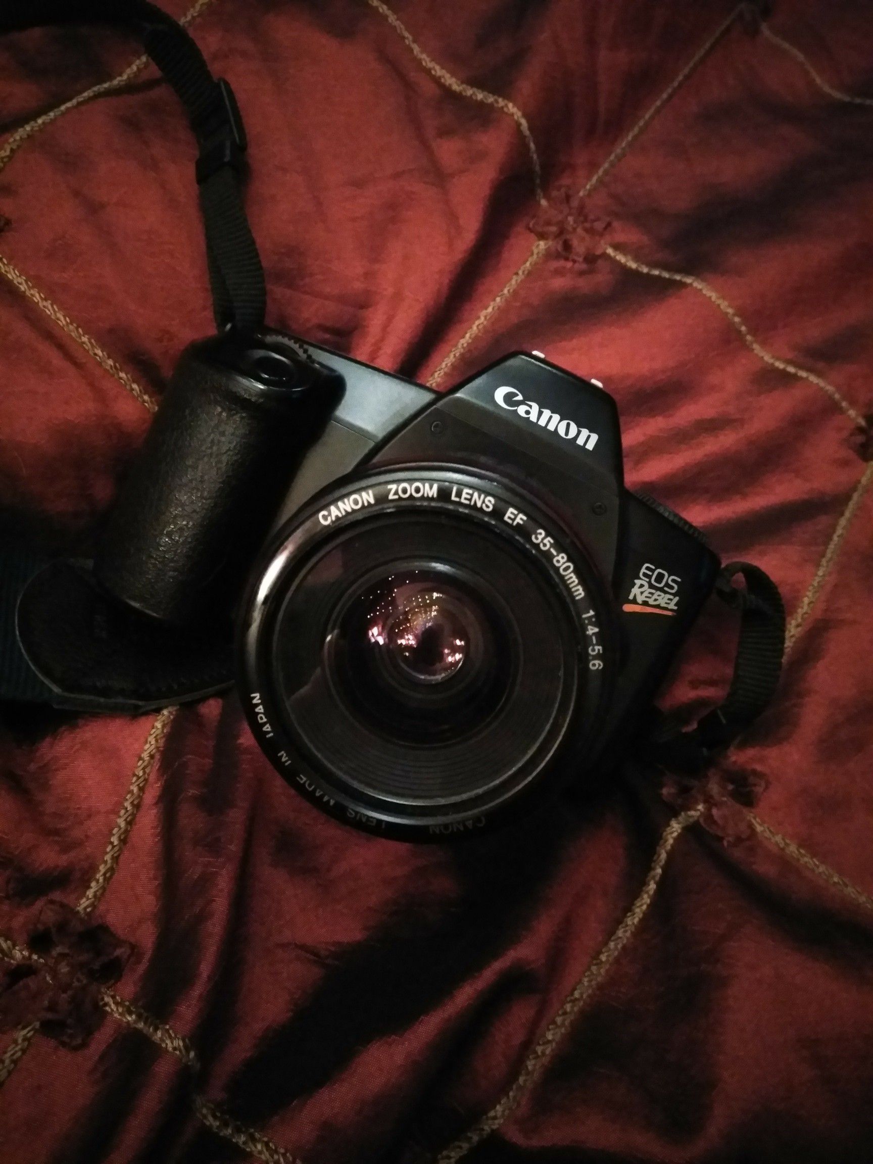 Canon EOS Rebel Camera , tri-pod, carrying case