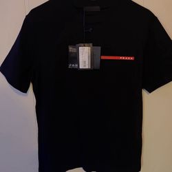 Prad T-shirt Size Small Men 