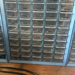 Organizer / Storage  ( Fuses Screws Bolts But .. Craft Supplies )