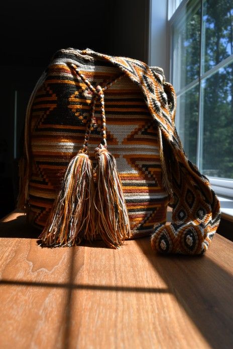 Mochila- Bold Handmade Colombian Wayuu Bag