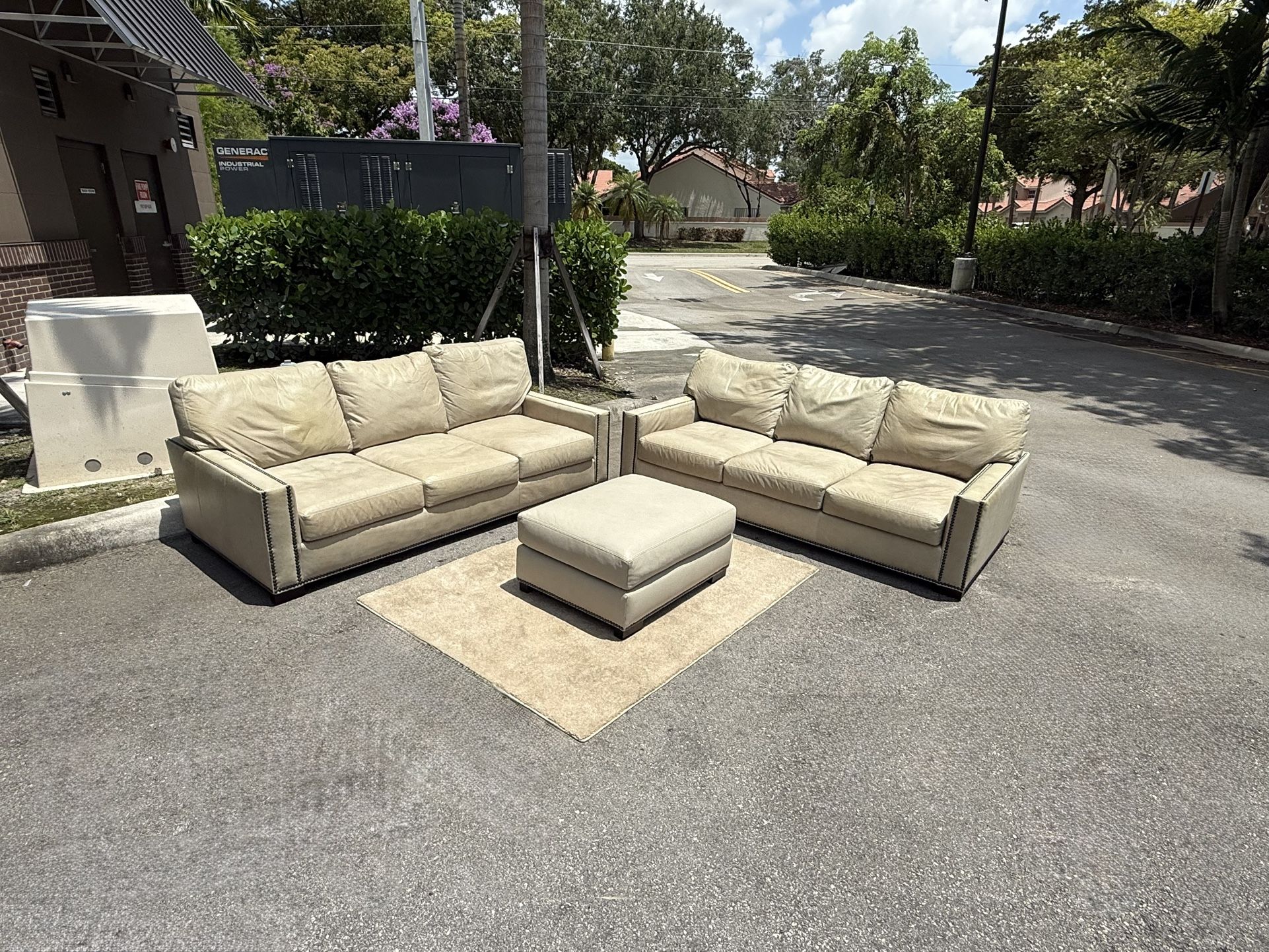 ✨ Pottery Barn Statesview Nailhead Leather Sofa Set & Ottoman 🛋️