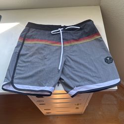 Vissla board shorts 33 Waist New