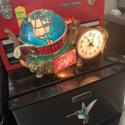Schlitz World Globe / Beer Sign / Motion / Vintage 