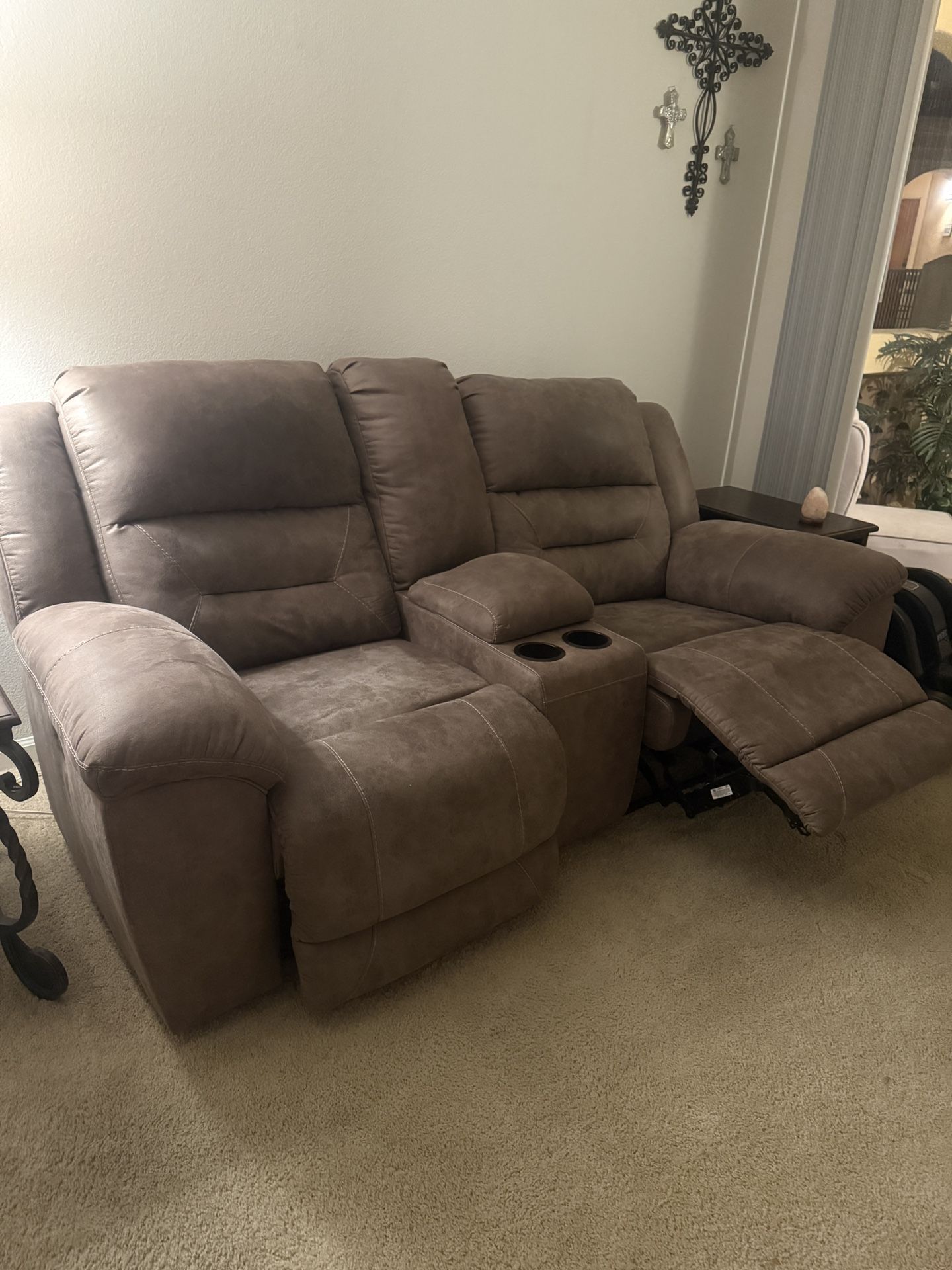 Ashley Recliner Couch $500