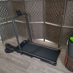 *New* Foldable Treadmill / Walking Pad with Remote / Up to 7.6mph