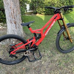 2024 Santa Cruz V10 CC Large – Like New – Fox Factory