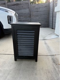 Decorative cabinet