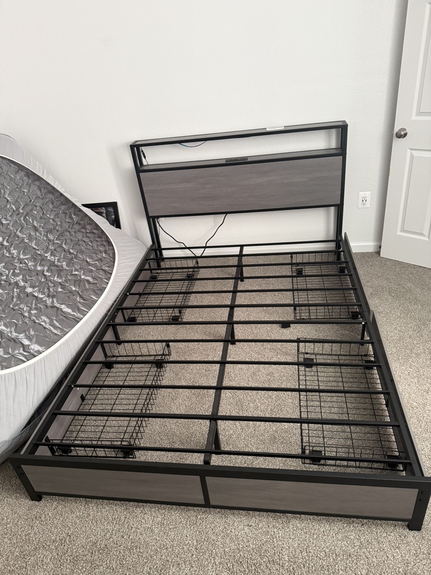 MUST GO ASAP - Modern Queen Bed Frame w/ Storage & Drawers - Like New