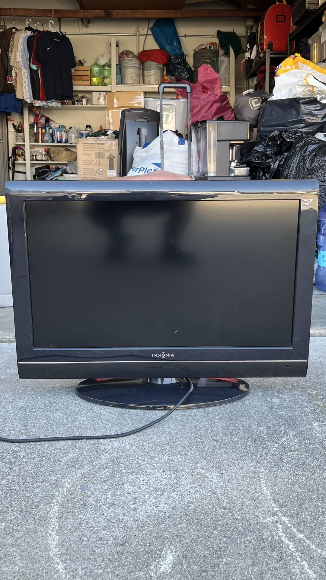 $15 26” Insignia TV