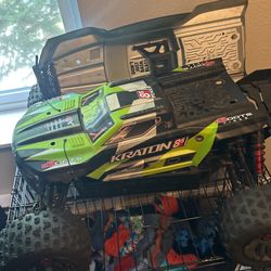 Arrma 8’s Kraton 