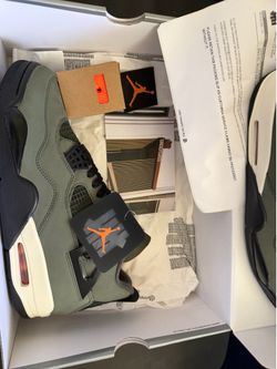 Jordan 4 Retro OG SP Undefeated (2025) 10M