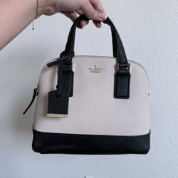 Kate Spade - Mini Lottie Black and White