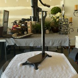 Estate Italian Wine Corker - Cast Iron Manuel Floor Corking Machine