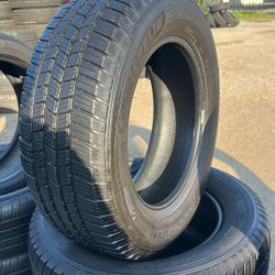 Set Of 235/65R17 Michelin Defender Tires