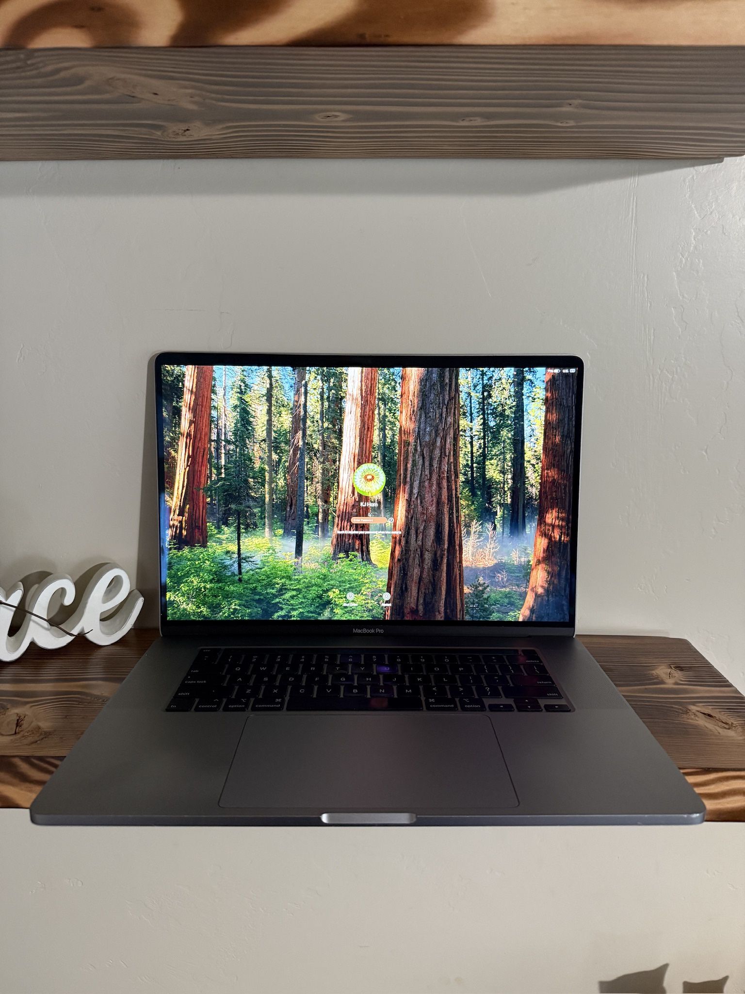 16-inch 2019 MacBook Pro with TouchBar