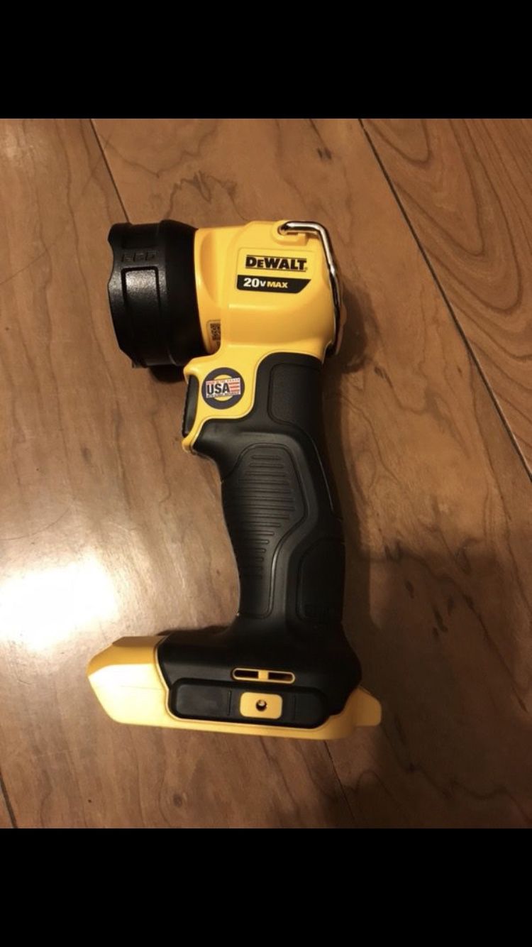 Dewalt flashlight NO BATTERY