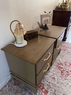 Pair of night stands