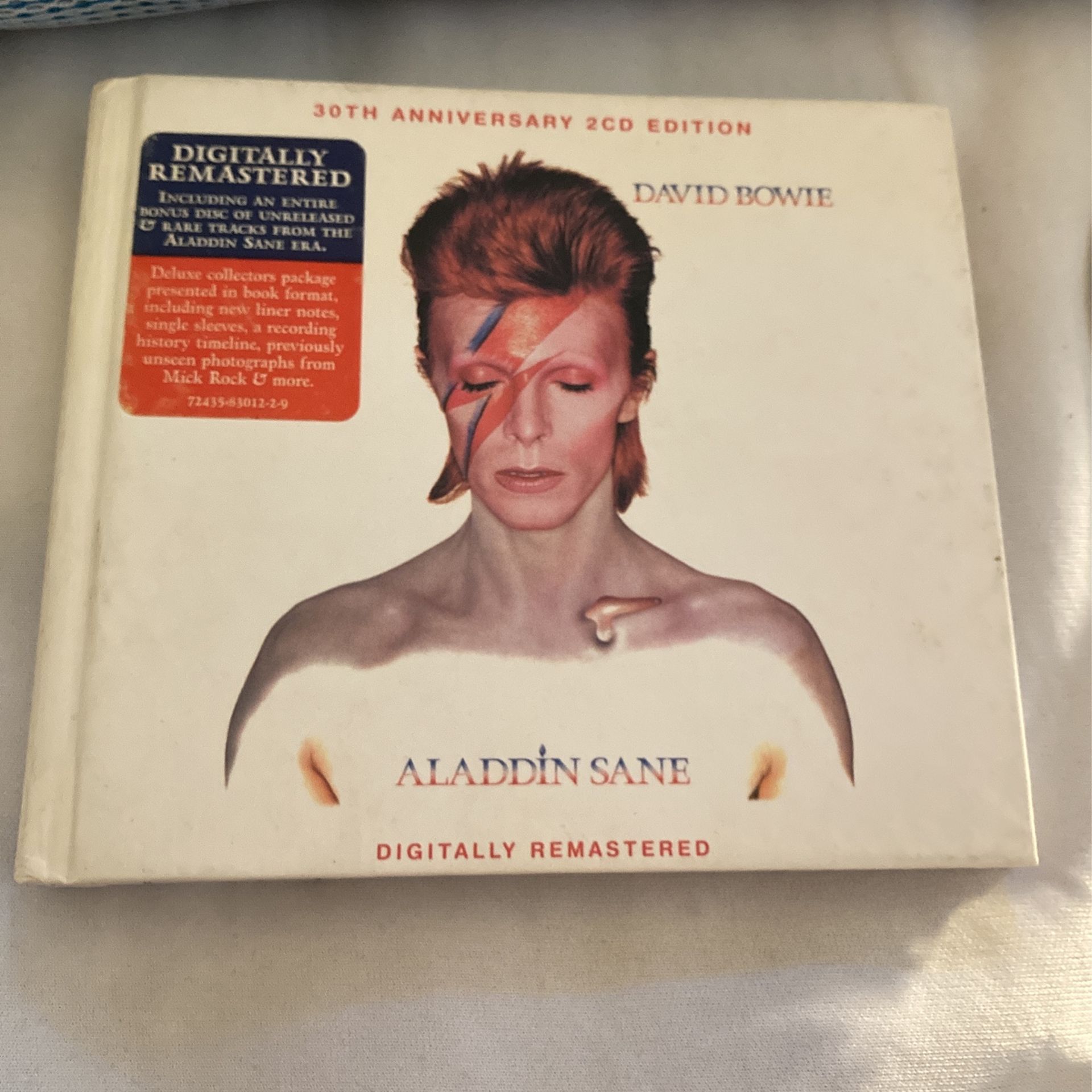 David Bowie Aladdin Sane 2 Disc Set Plus Bonus The Man Who Sold The World & The Best Of Bowie 1(contact info removed)